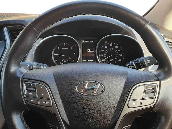 Used Hyundai Santa Fe 2017 for sale - 76208840: Photo 13