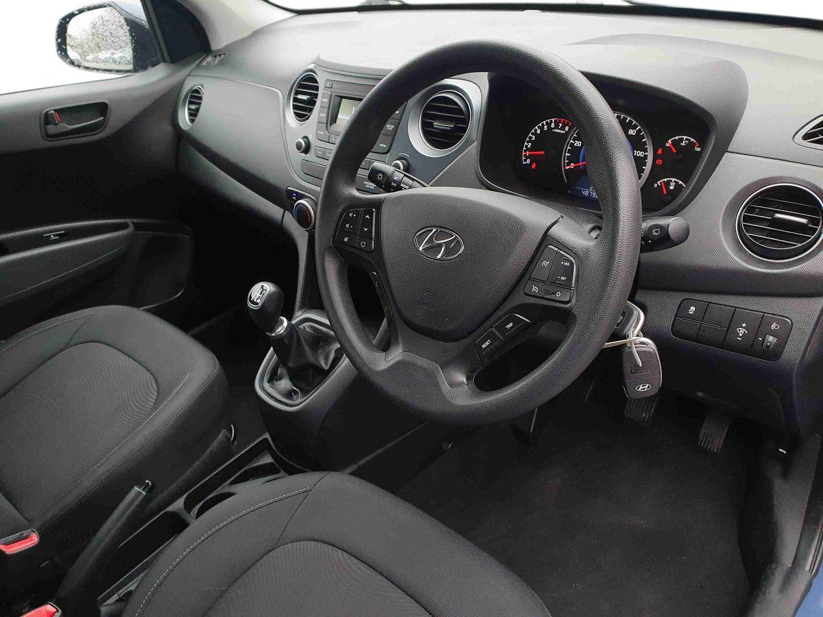 Used Hyundai i10 2017 for sale - 77442624: Photo 10