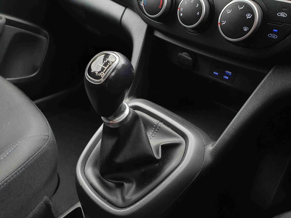 Used Hyundai i10 2018 for sale - 77339297: Photo 21