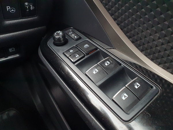 Used Toyota C-HR 2018 for sale - 75469691: Photo 31