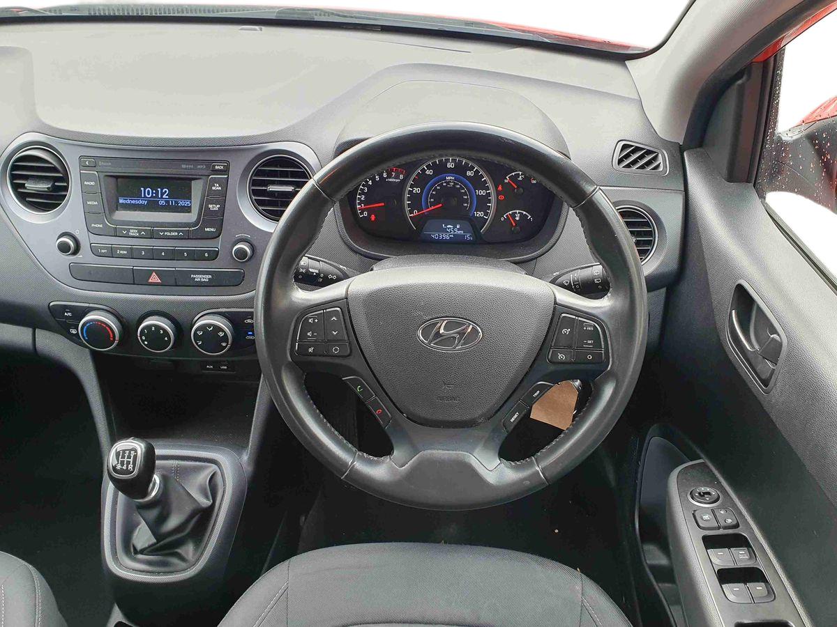 Used Hyundai i10 2018 for sale - 76487177: Photo 12