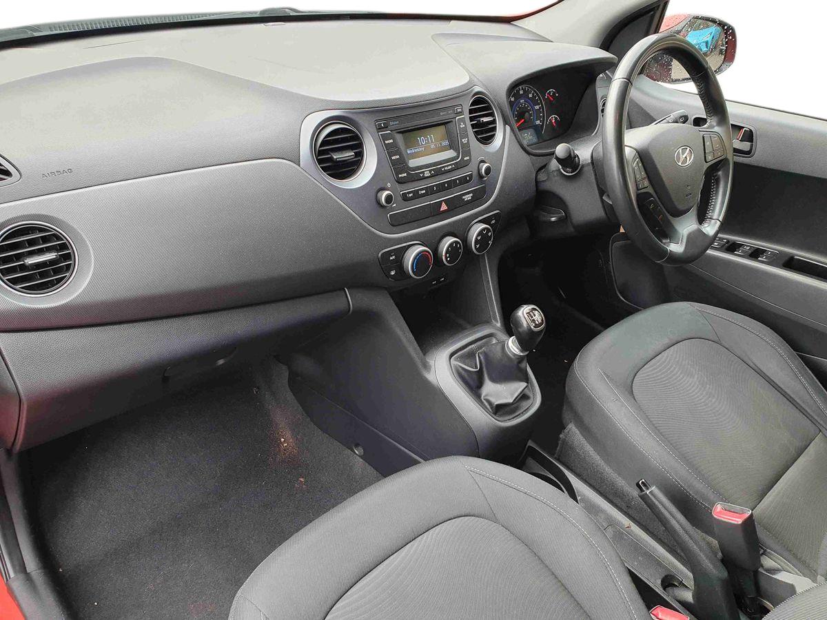 Used Hyundai i10 2018 for sale - 76487177: Photo 15