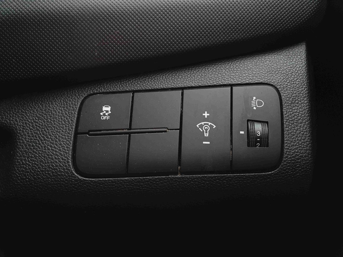 Used Hyundai i10 2018 for sale - 76487177: Photo 22