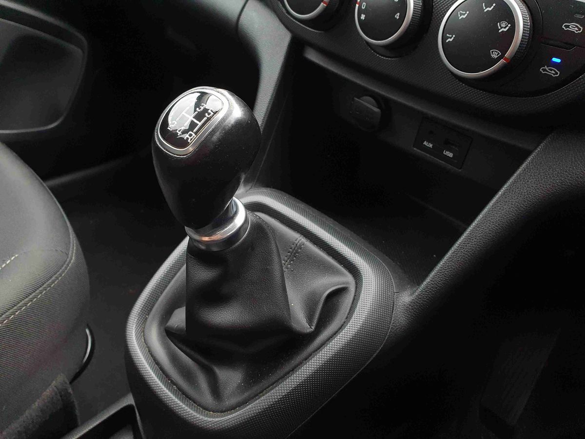 Used Hyundai i10 2018 for sale - 76487177: Photo 23