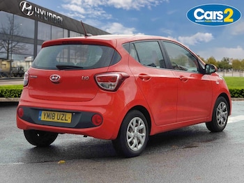 Used Hyundai i10 2018 for sale - 76487177: Photo