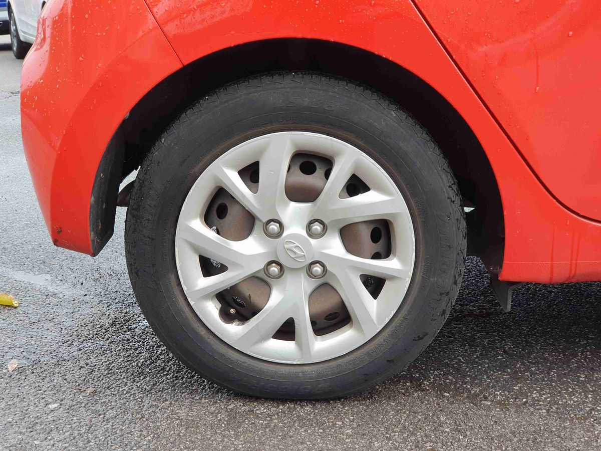 Used Hyundai i10 2018 for sale - 76487177: Photo 9