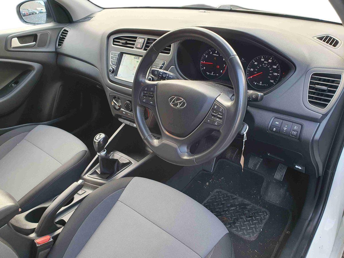 Used Hyundai i20 2020 for sale - 76372874: Photo 10