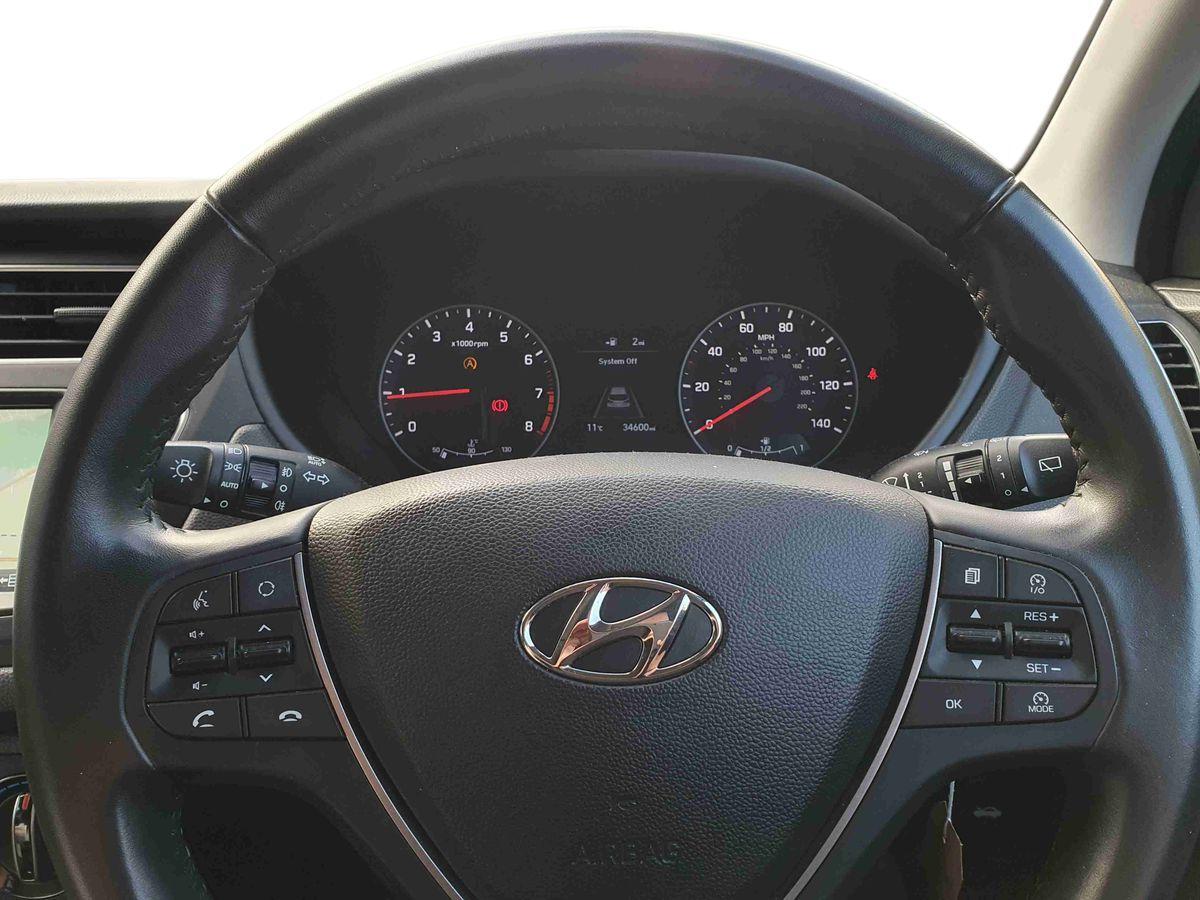 Used Hyundai i20 2020 for sale - 76372874: Photo 13