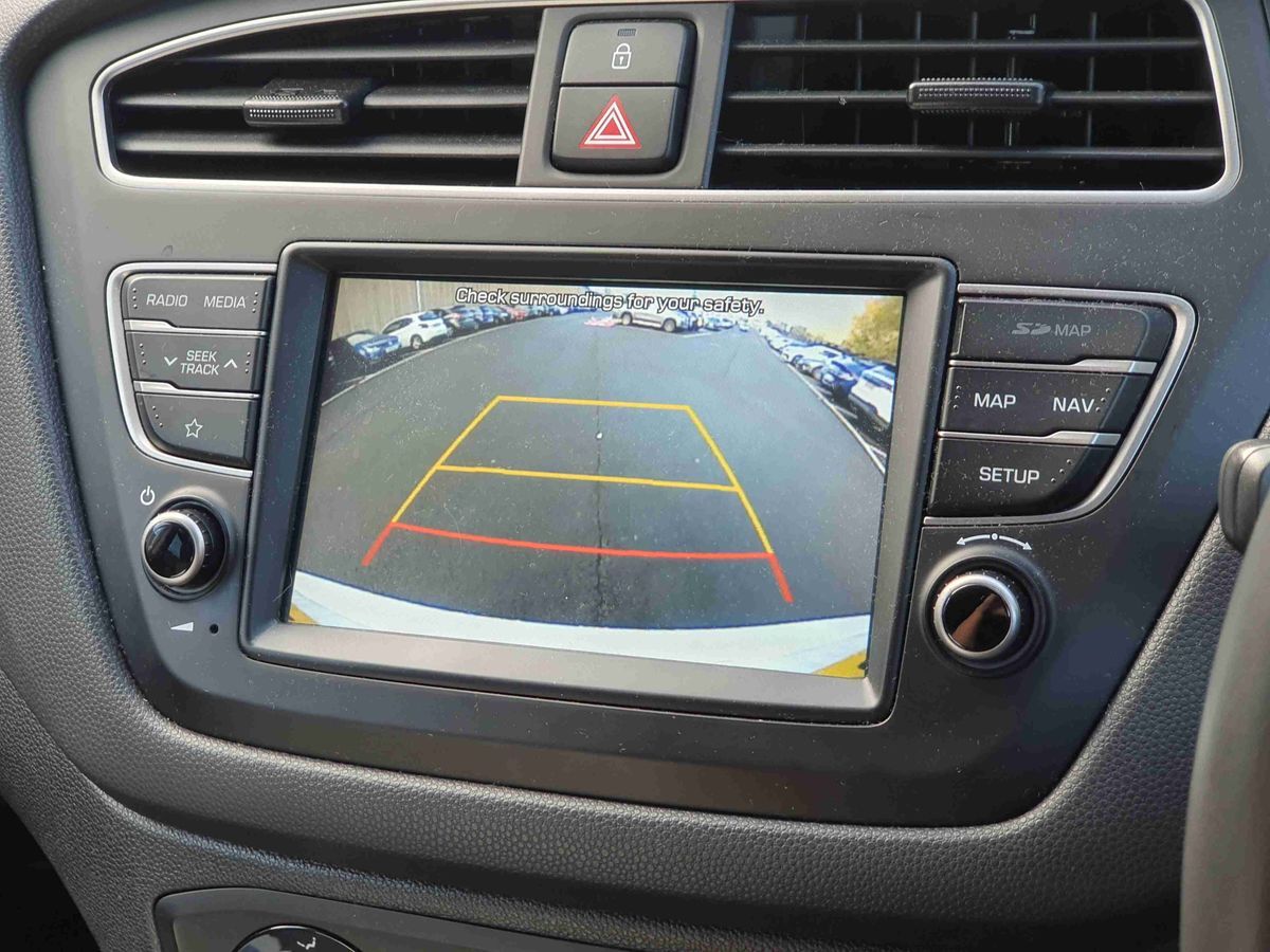 Used Hyundai i20 2020 for sale - 76372874: Photo 20