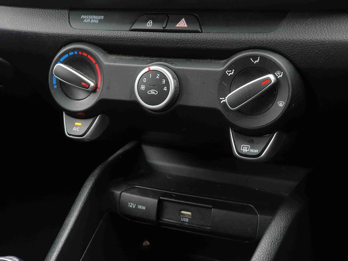 Used Kia Stonic 2021 for sale - 77281042: Photo 21