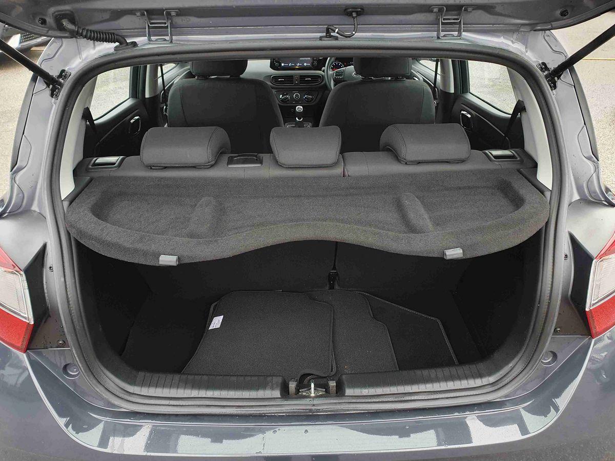 Used Hyundai i10 2023 for sale - 77442638: Photo 18