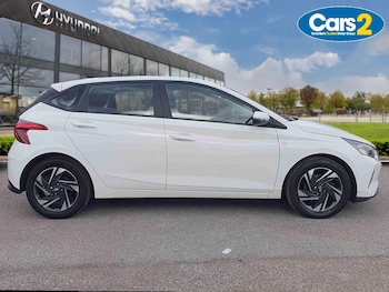 Used Hyundai i20 2022 for sale - 76062186: Photo