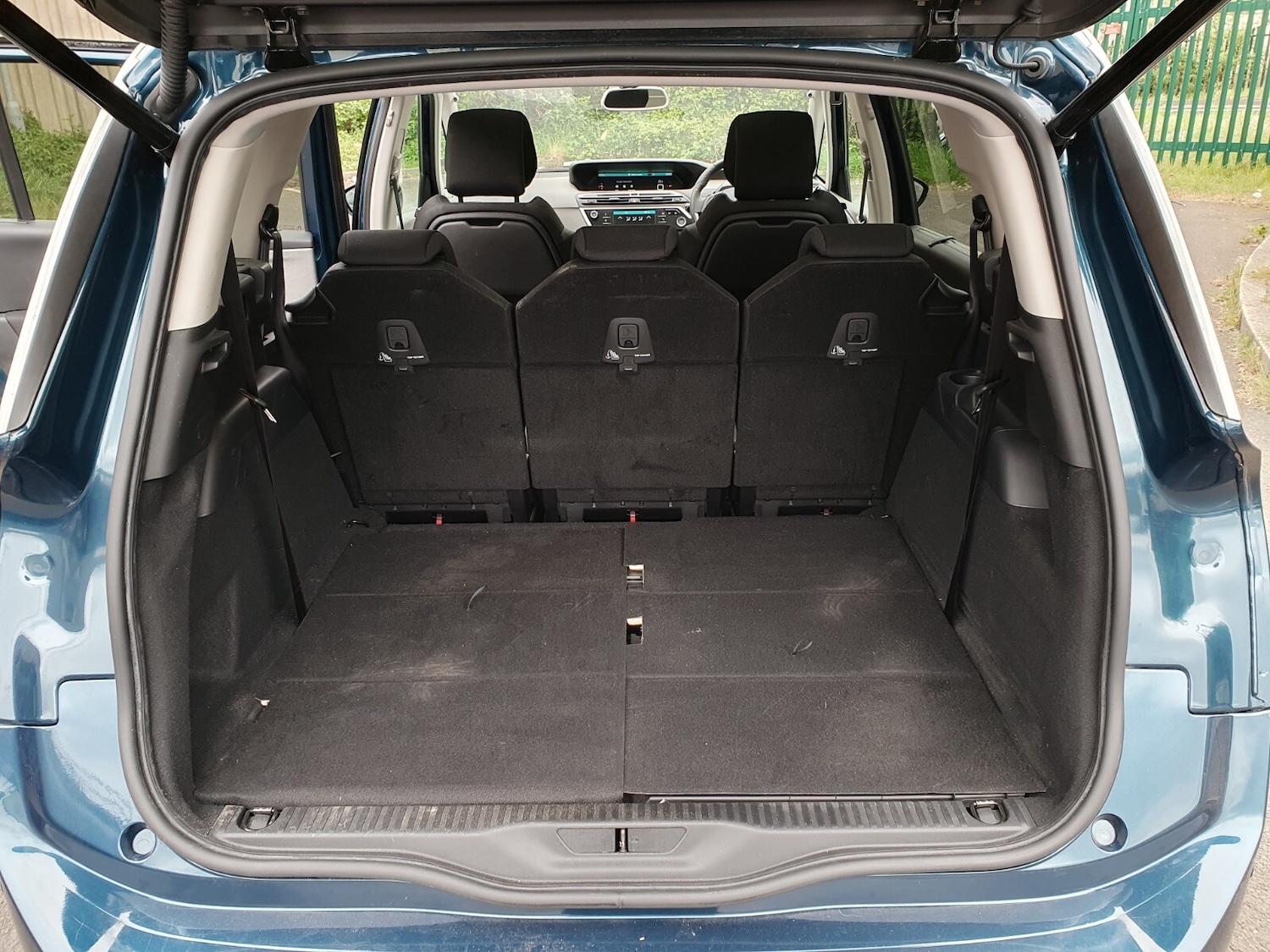Vehicle 28