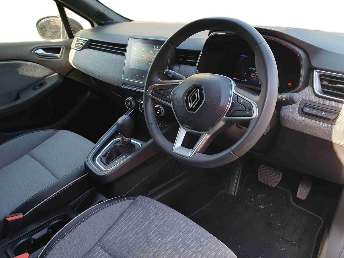 Used Renault Clio 2024 for sale - 77942084: Photo 10