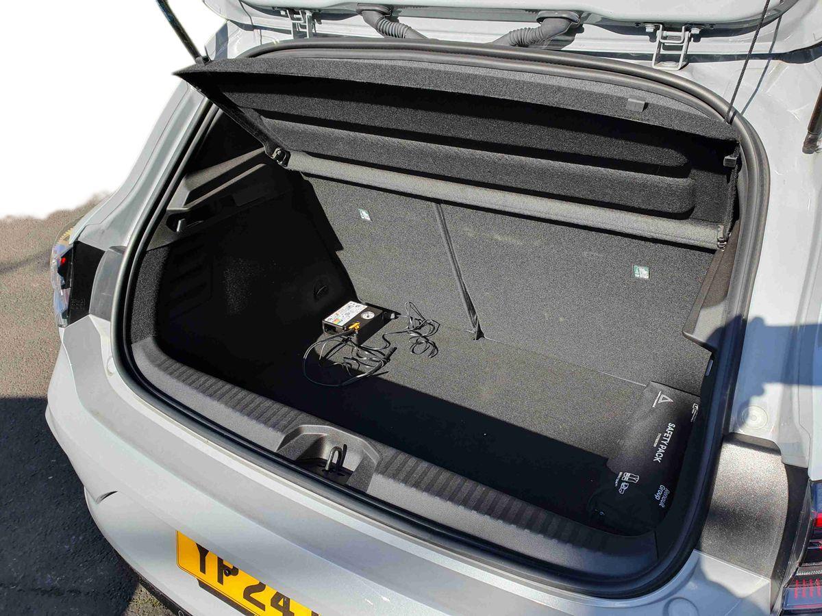 Used Renault Clio 2024 for sale - 77942084: Photo 18