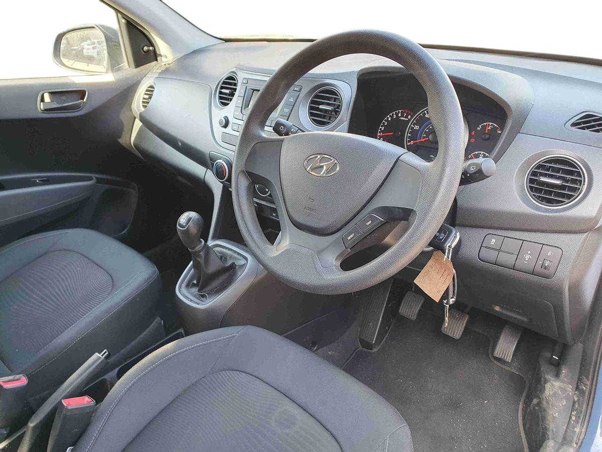 Used Hyundai i10 2018 for sale - 77942079: Photo 10