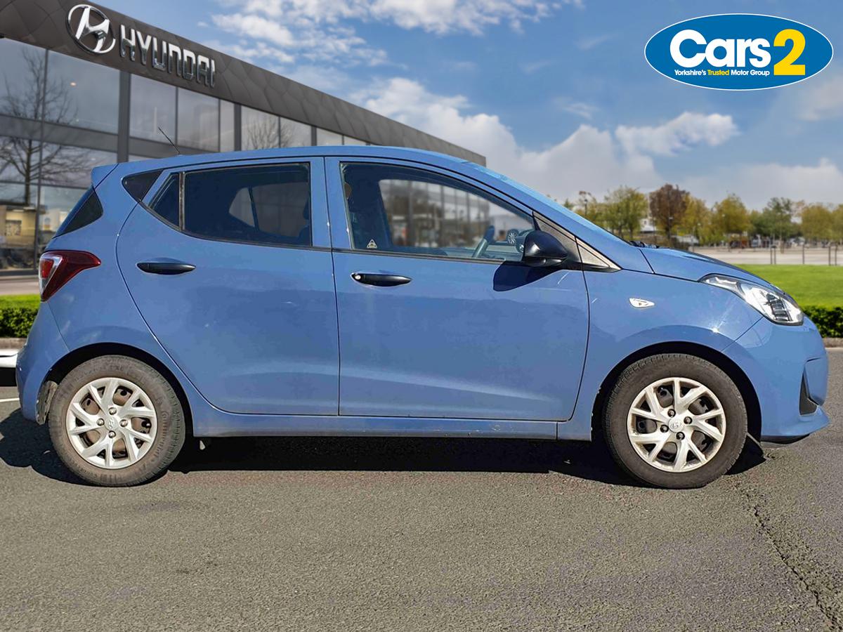 Used Hyundai i10 2018 for sale - 77942079: Photo 2