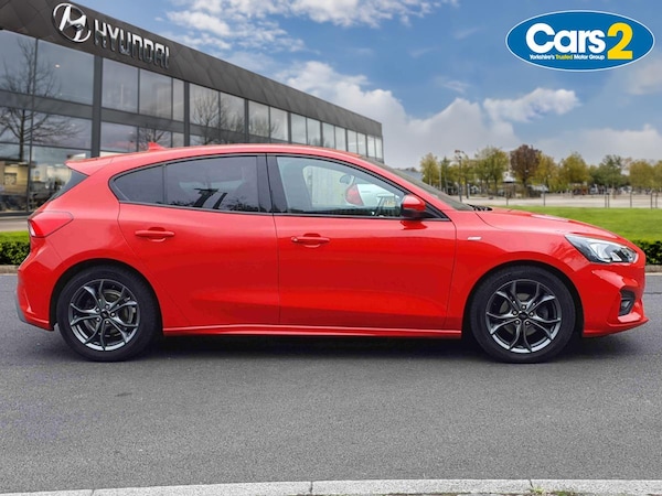 Used Ford Focus 2019 for sale - 76289709: Photo 2