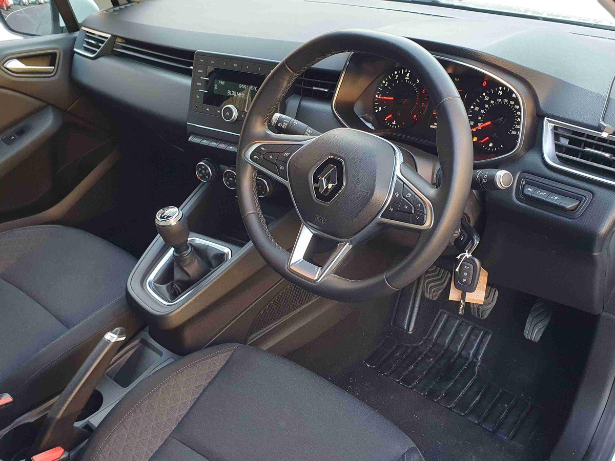 Used Renault Clio 2020 for sale - 76191102: Photo 10