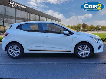 Used Renault Clio 2020 for sale - 76191102: Photo 2