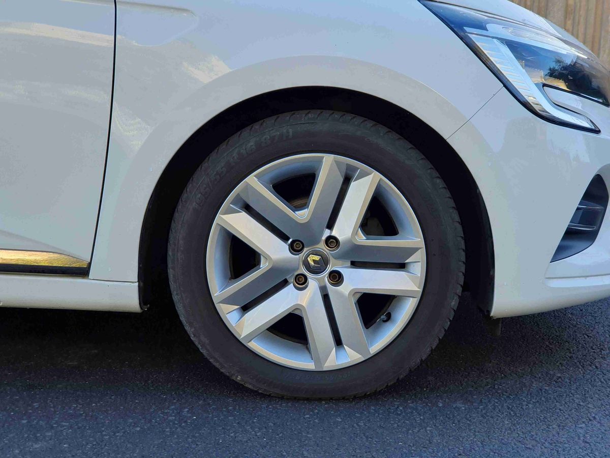 Used Renault Clio 2020 for sale - 76191102: Photo 9