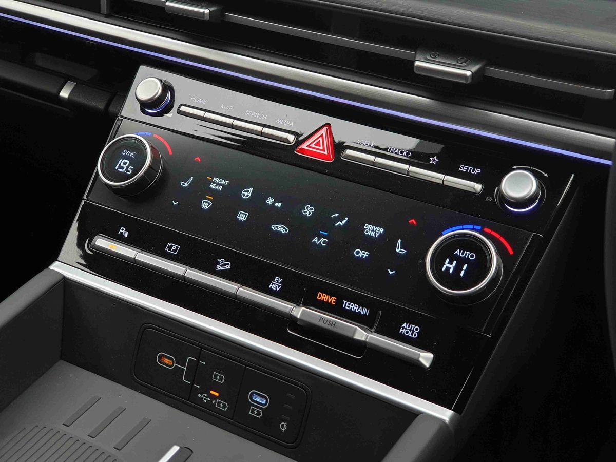 Used Hyundai Santa Fe 2025 for sale - 77075569: Photo 21