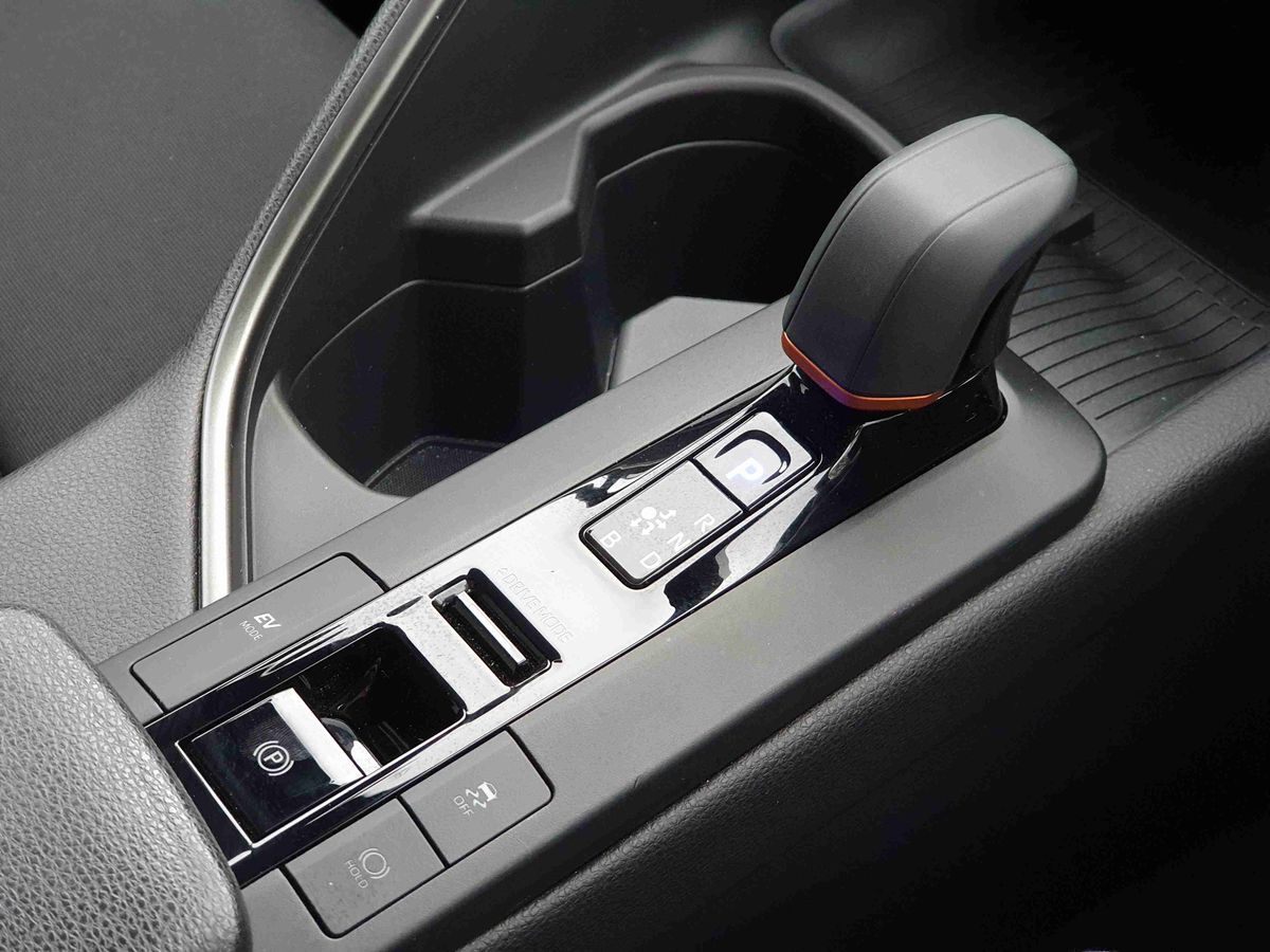 Used Toyota C-HR 2024 for sale - 76493929: Photo 23