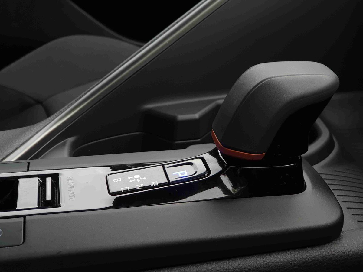 Used Toyota C-HR 2024 for sale - 76493929: Photo 24