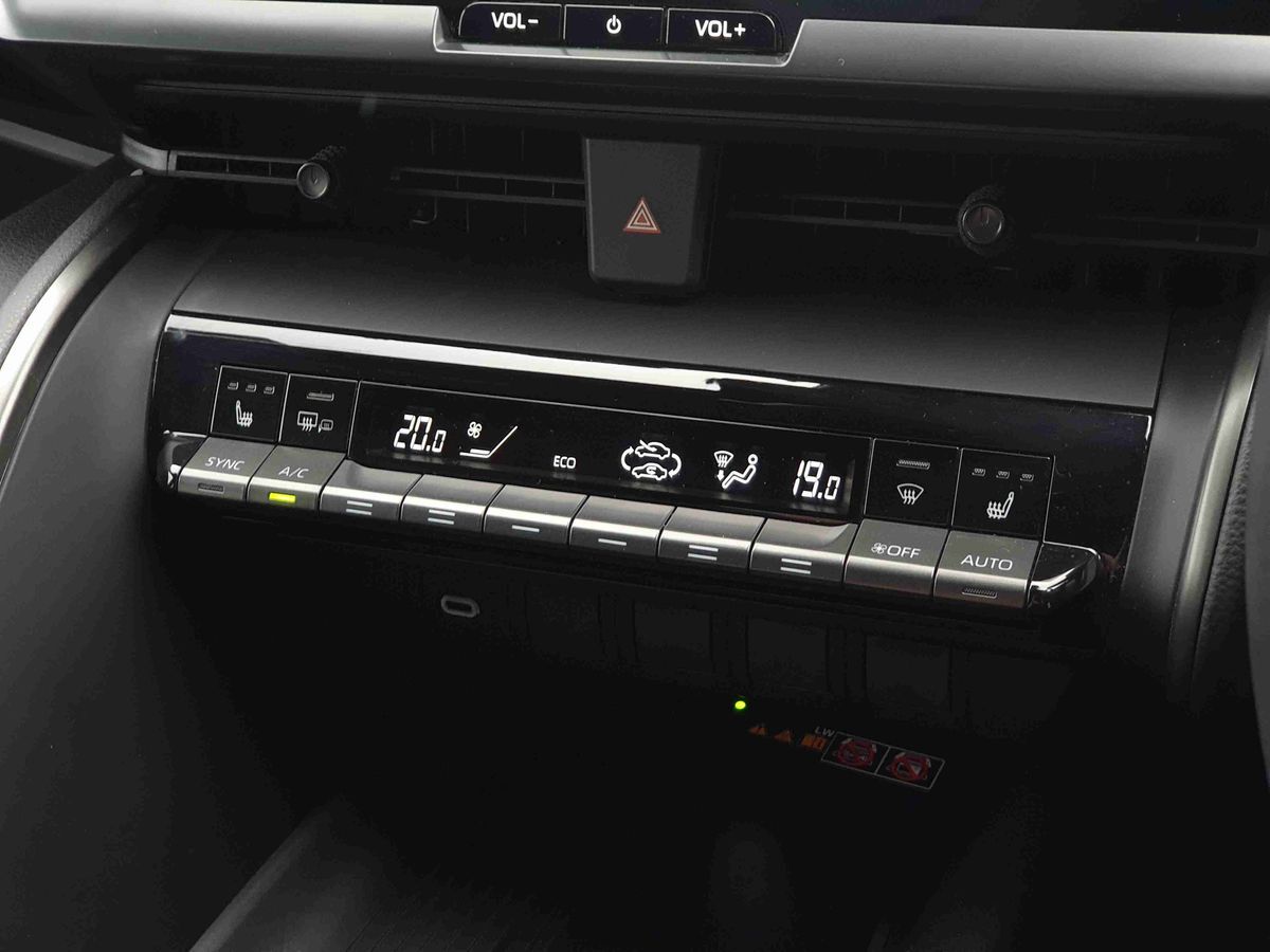 Used Toyota C-HR 2024 for sale - 76493929: Photo 26