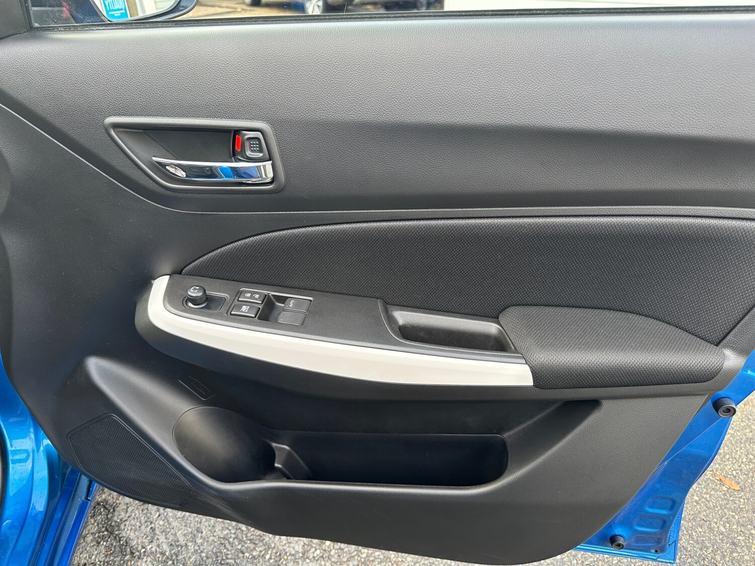 Used Suzuki Swift 2023 for sale - 76544481: Photo 27