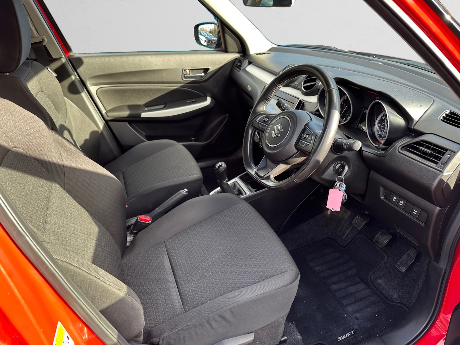 Used Suzuki Swift 2021 for sale - 77010446: Photo 14