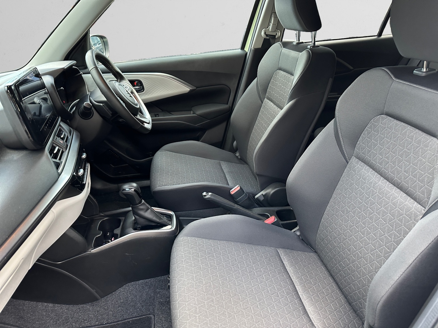 Used Suzuki Swift 2024 for sale - 77025534: Photo 6