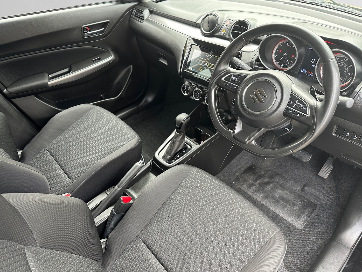 Used Suzuki Swift 2021 for sale - 76533862: Photo 14