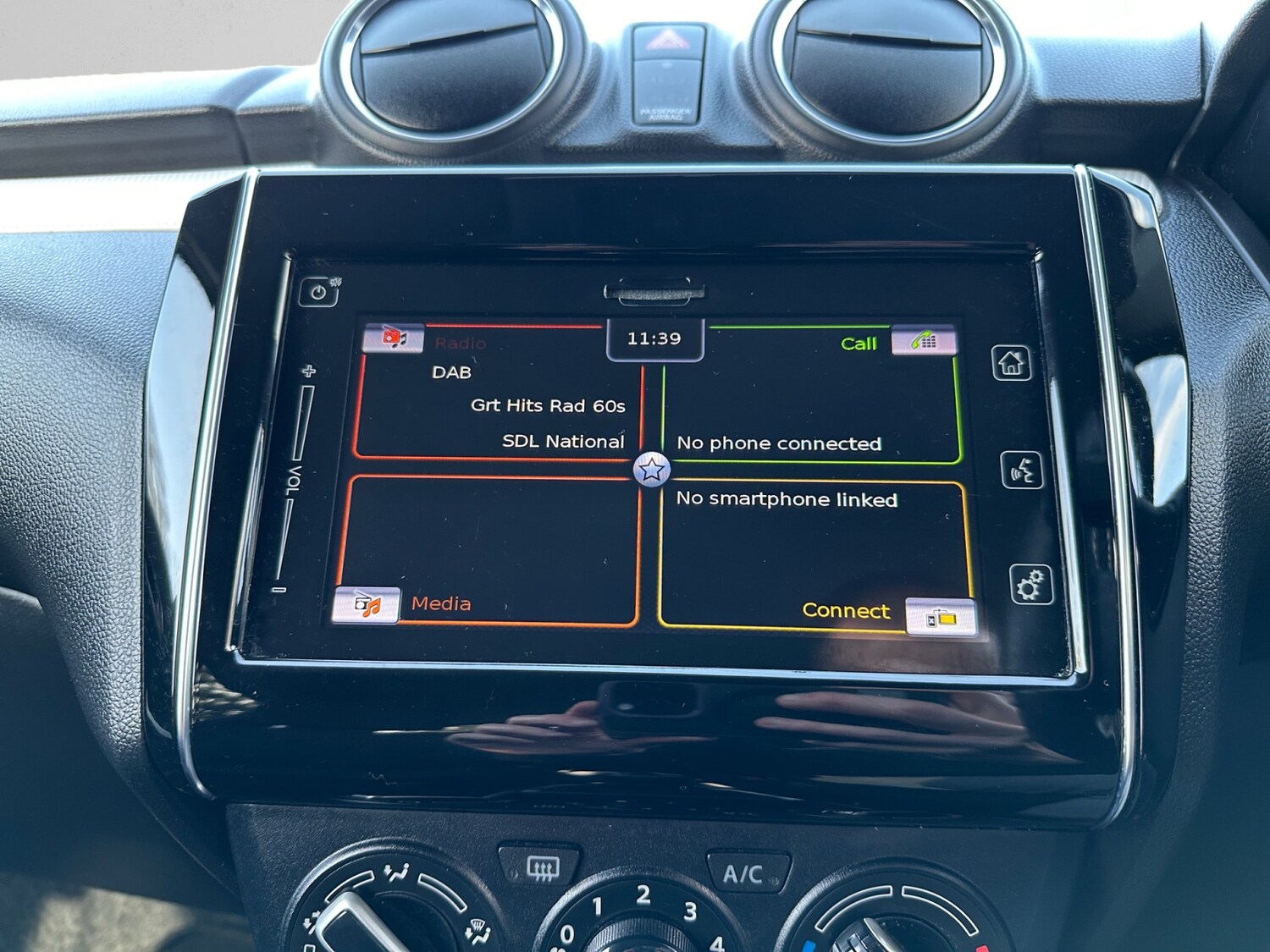 Used Suzuki Swift 2019 for sale - 77665075: Photo 21