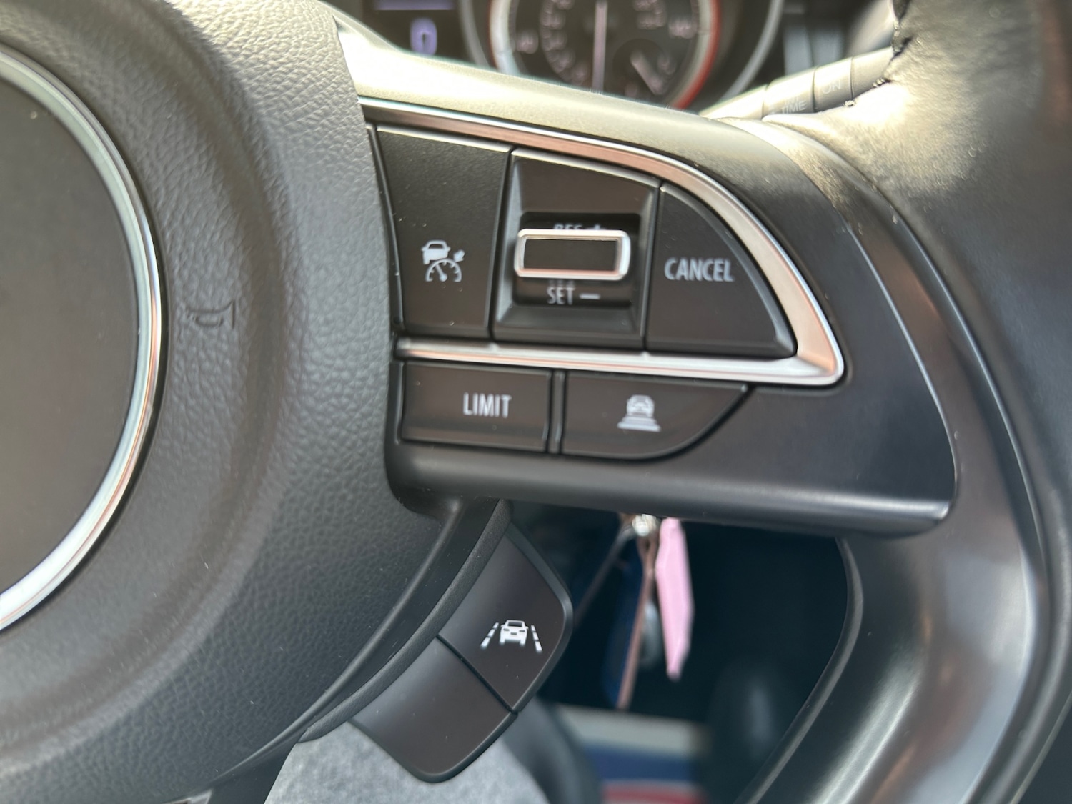 Used Suzuki Swift 2021 for sale - 78179850: Photo 24