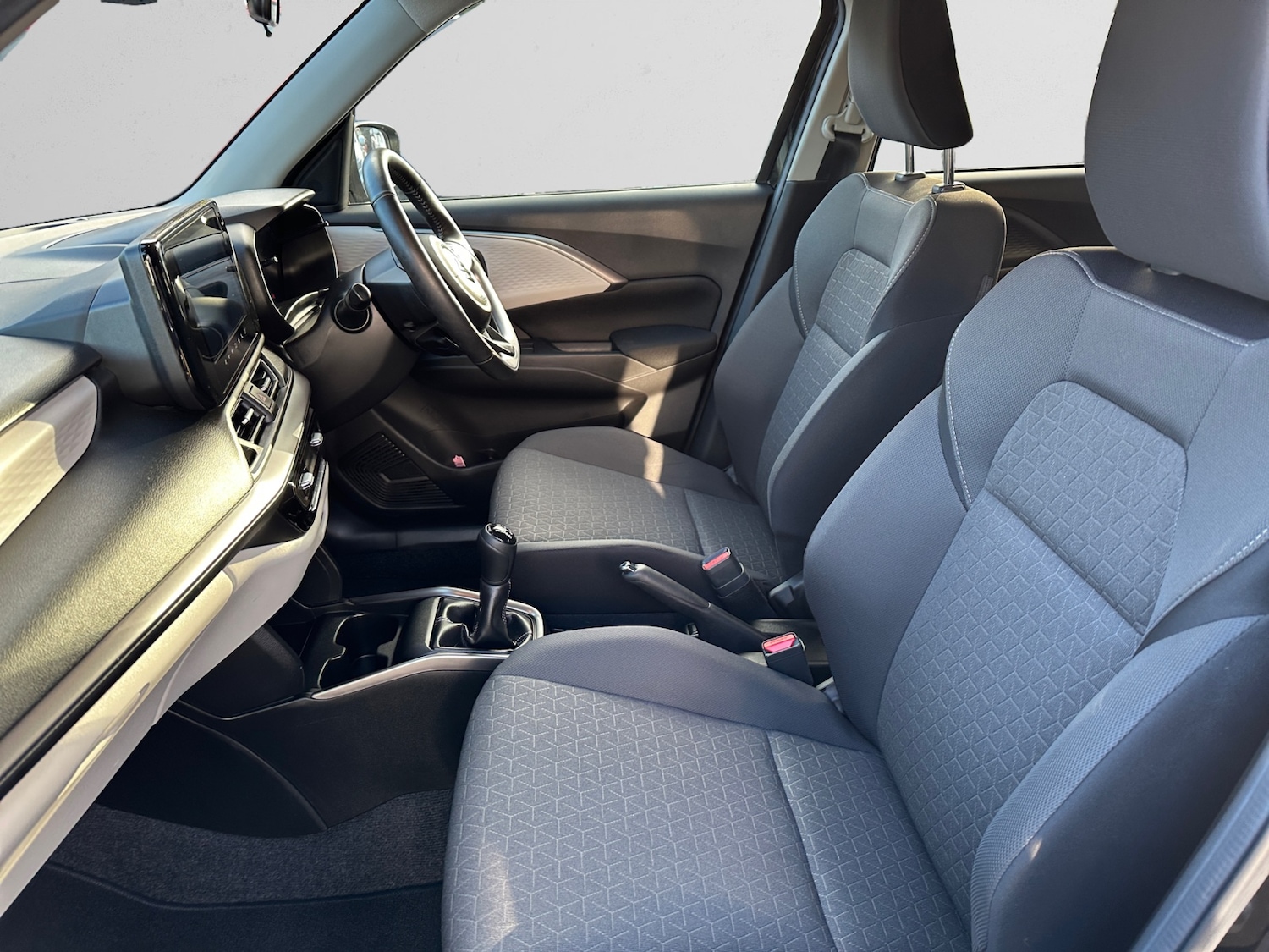 Used Suzuki Swift 2024 for sale - 77035918: Photo 6