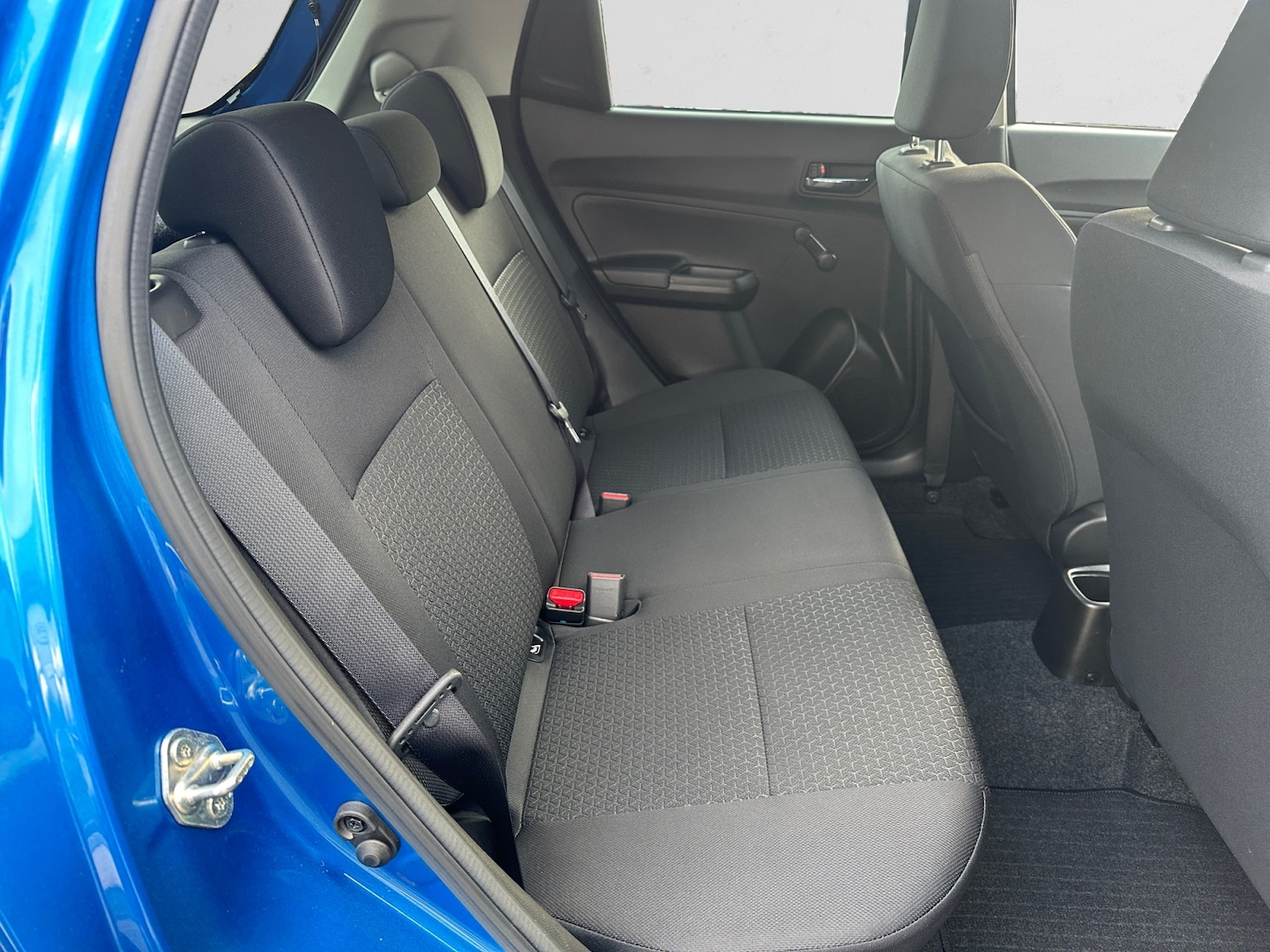 Used Suzuki Swift 2023 for sale - 77025540: Photo 11