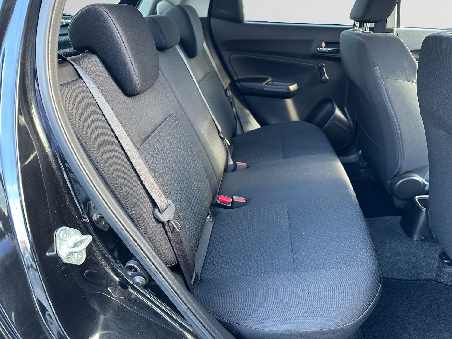 Used Suzuki Swift 2023 for sale - 77698182: Photo 11