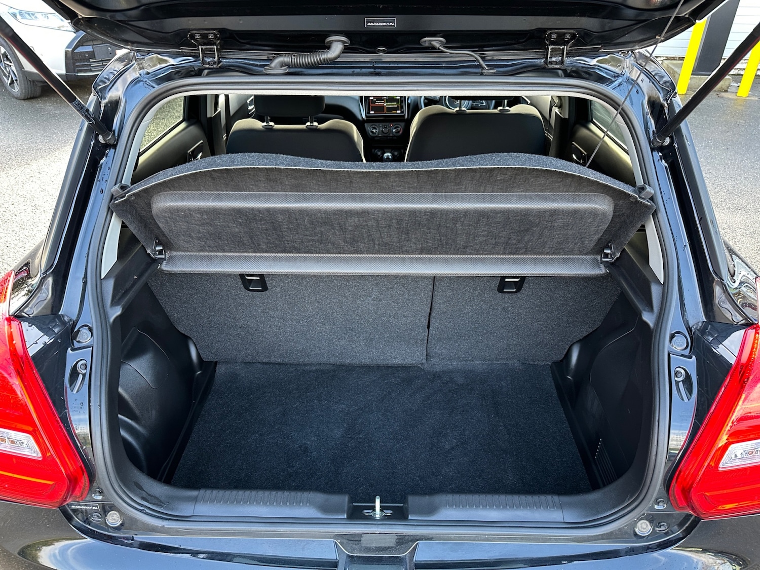 Used Suzuki Swift 2023 for sale - 77698182: Photo 20