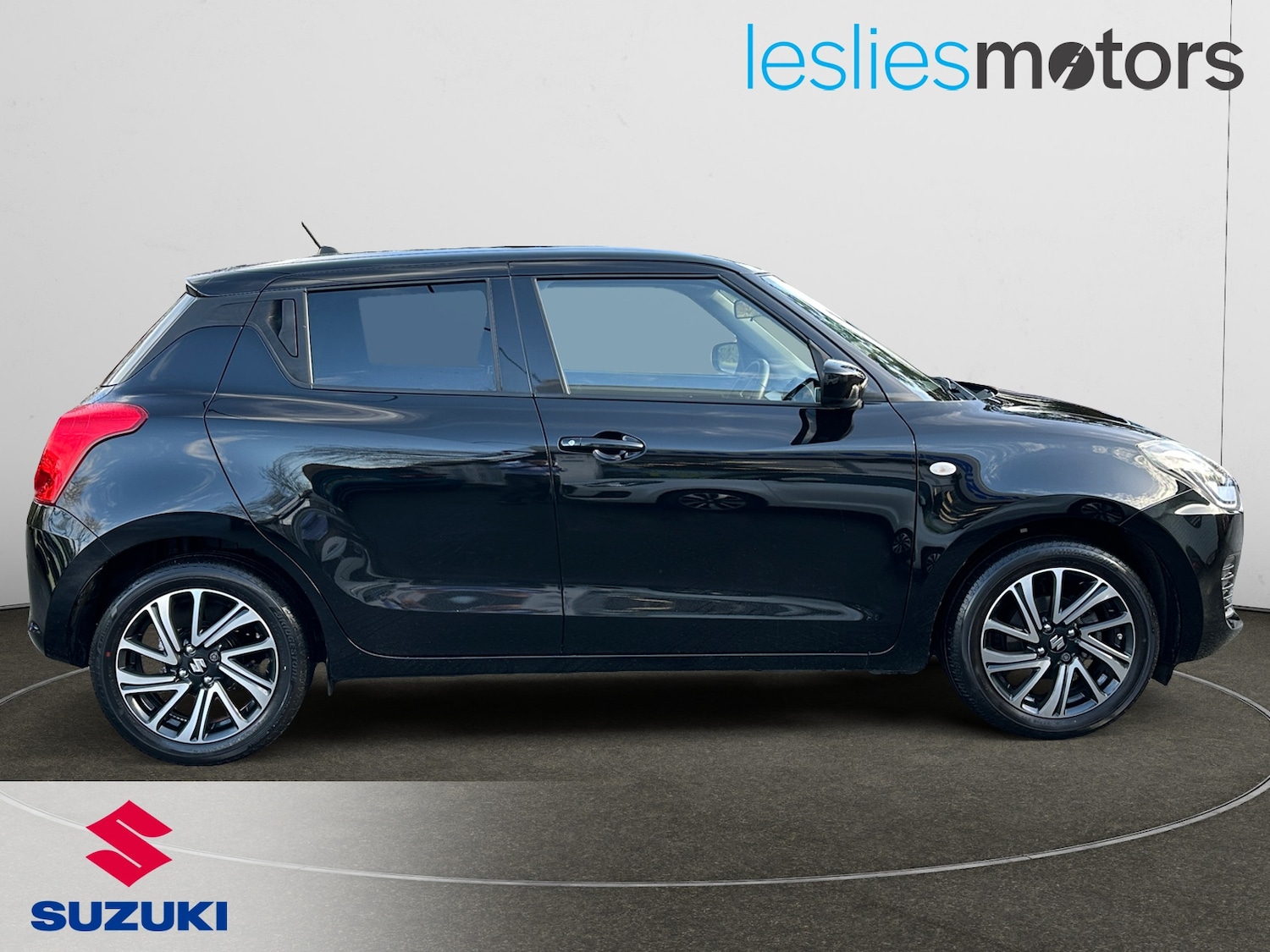 Used Suzuki Swift 2023 for sale - 77698182: Photo 5