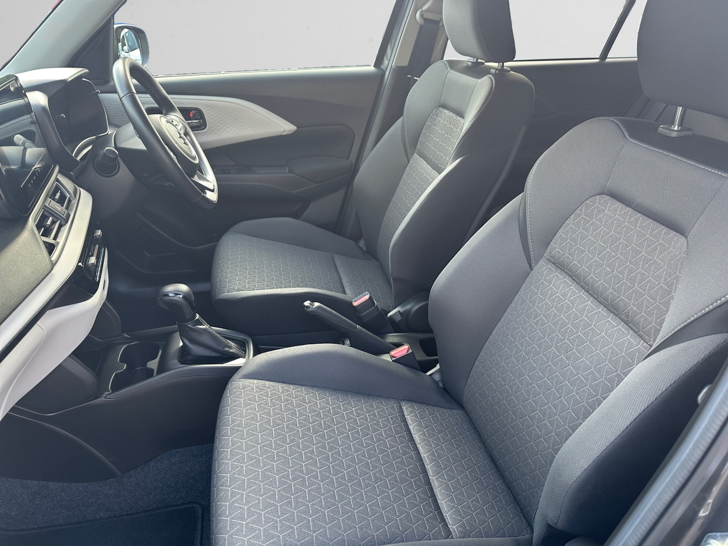 Used Suzuki Swift 2024 for sale - 76533903: Photo 6