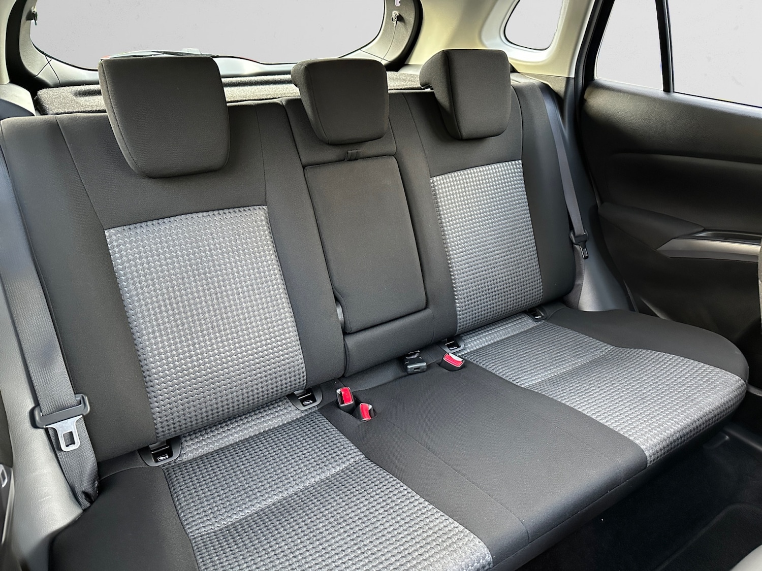 Used Suzuki SX4 S-Cross 2023 for sale - 76908037: Photo 11