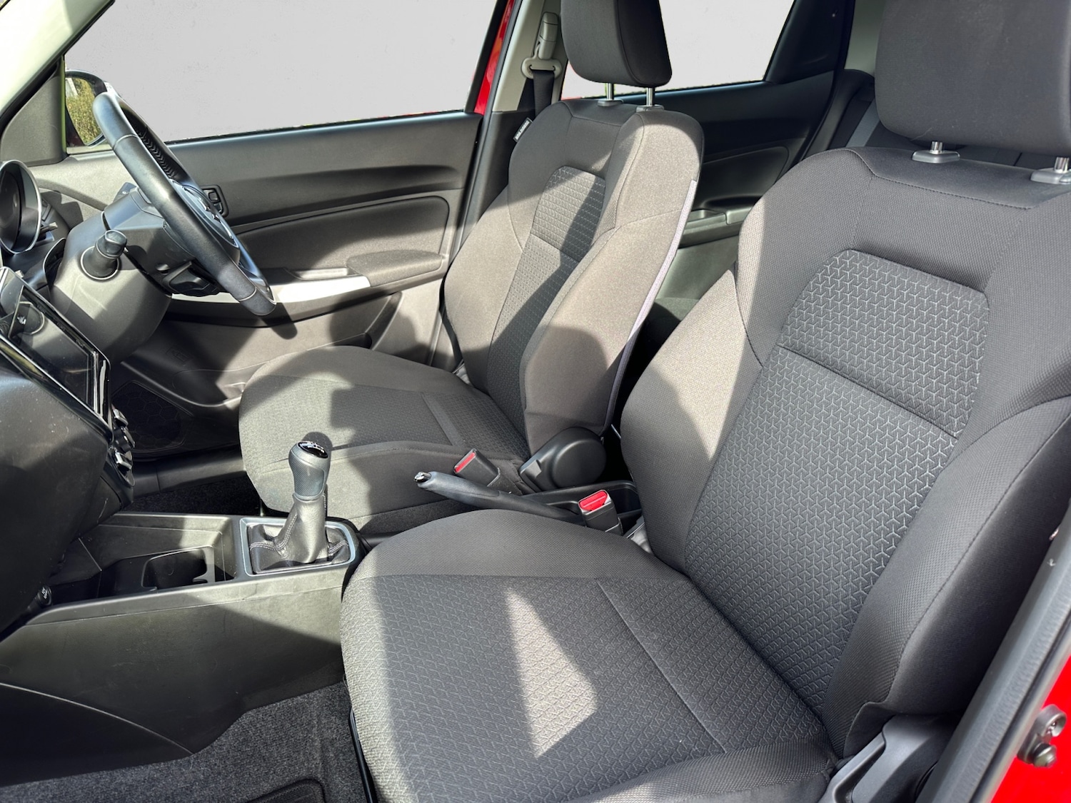 Used Suzuki Swift 2021 for sale - 76534027: Photo 6