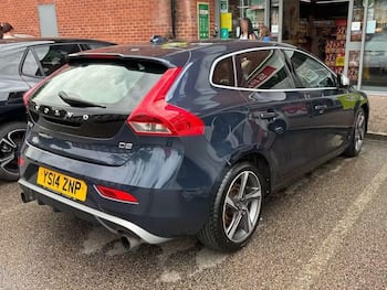Used Volvo V40 2014 for sale - 79669914: Photo
