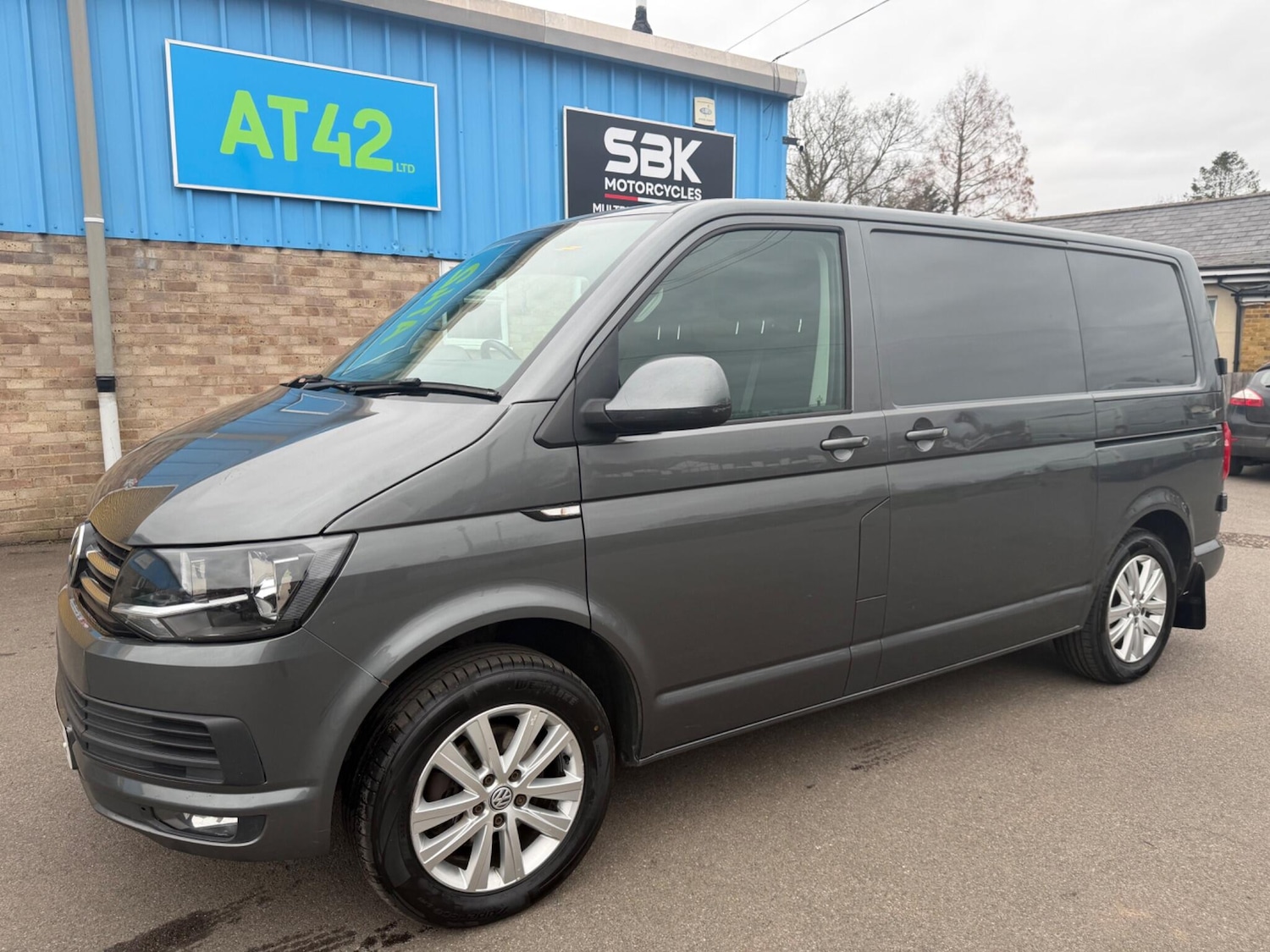 Used Volkswagen Transporter 2016 for sale - 78019154: Photo 1