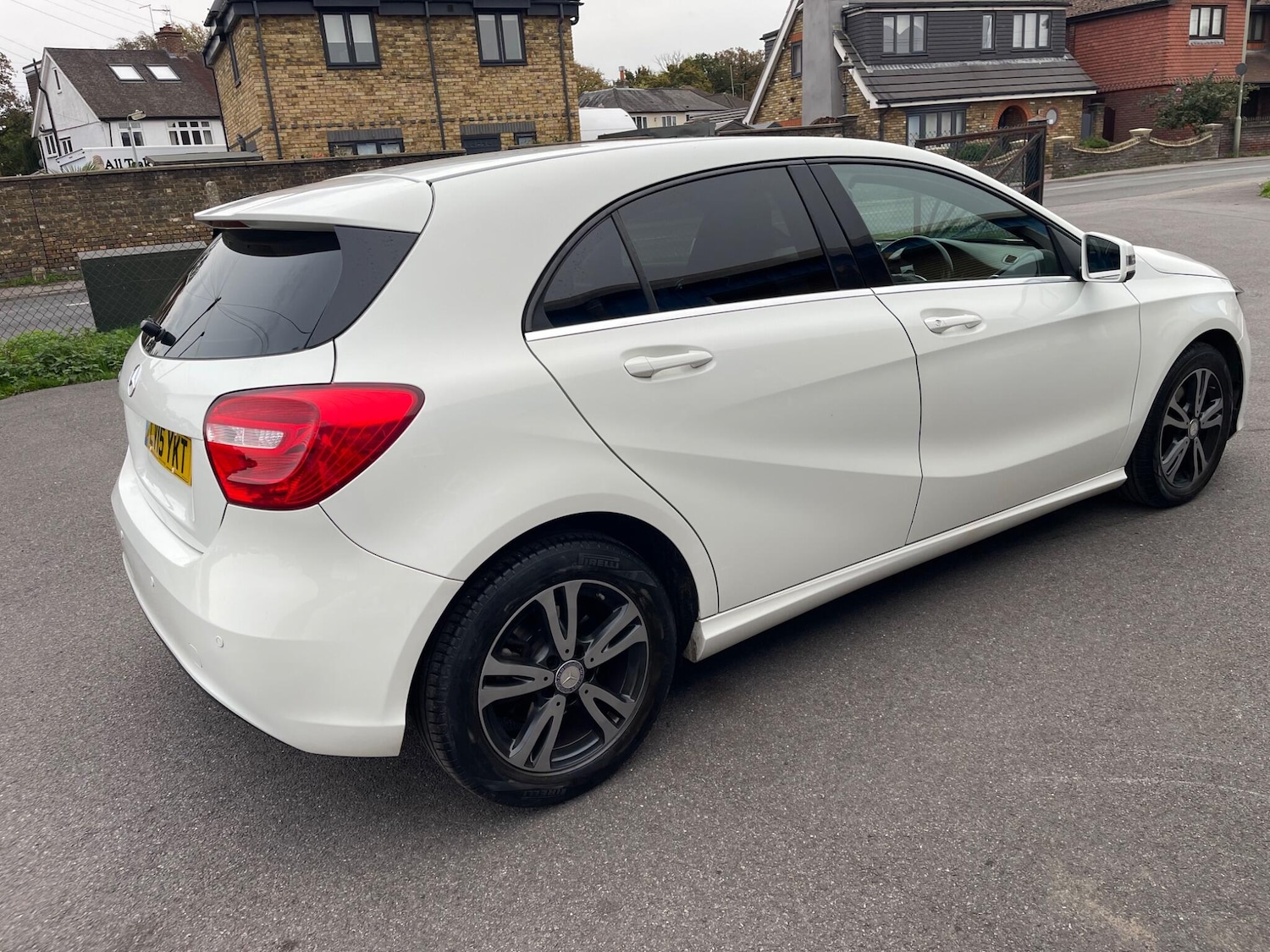 Used Mercedes-Benz A-Class 2015 for sale - 76348888: Photo 2