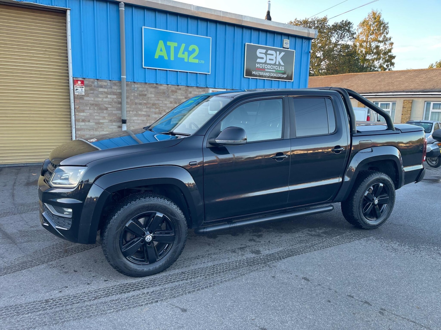 Used Volkswagen Amarok 2017 for sale - 76380639: Photo 1