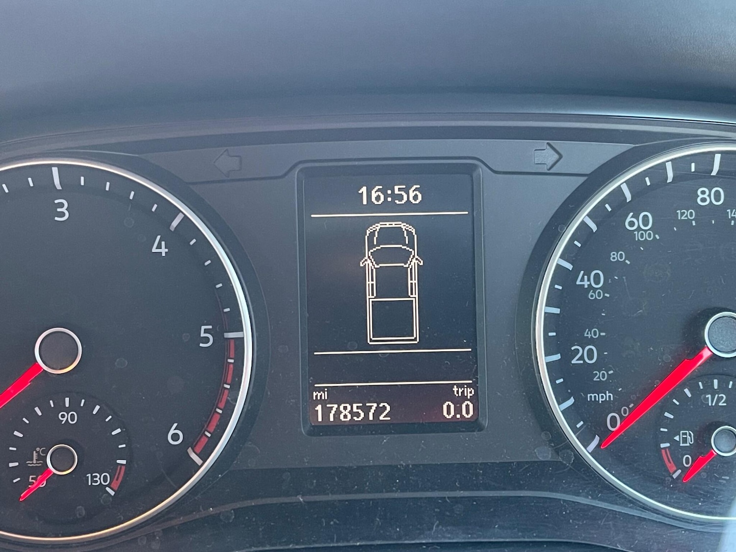 Used Volkswagen Amarok 2017 for sale - 76380639: Photo 39