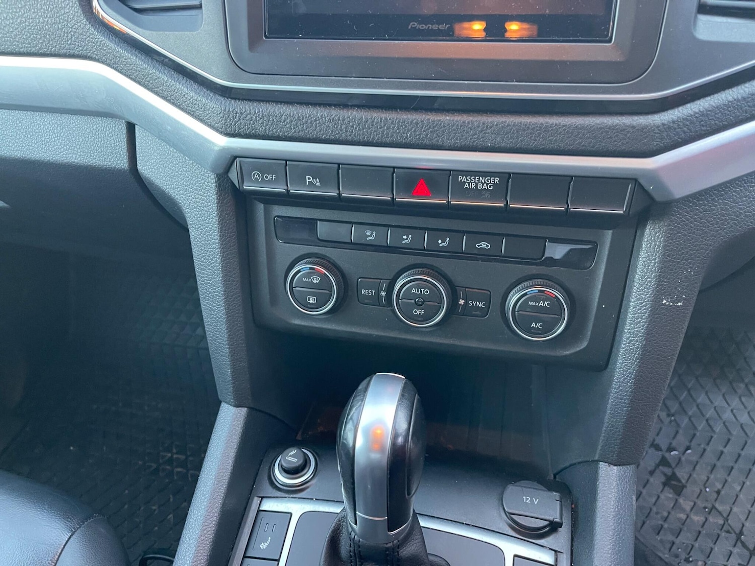Used Volkswagen Amarok 2017 for sale - 76380639: Photo 43