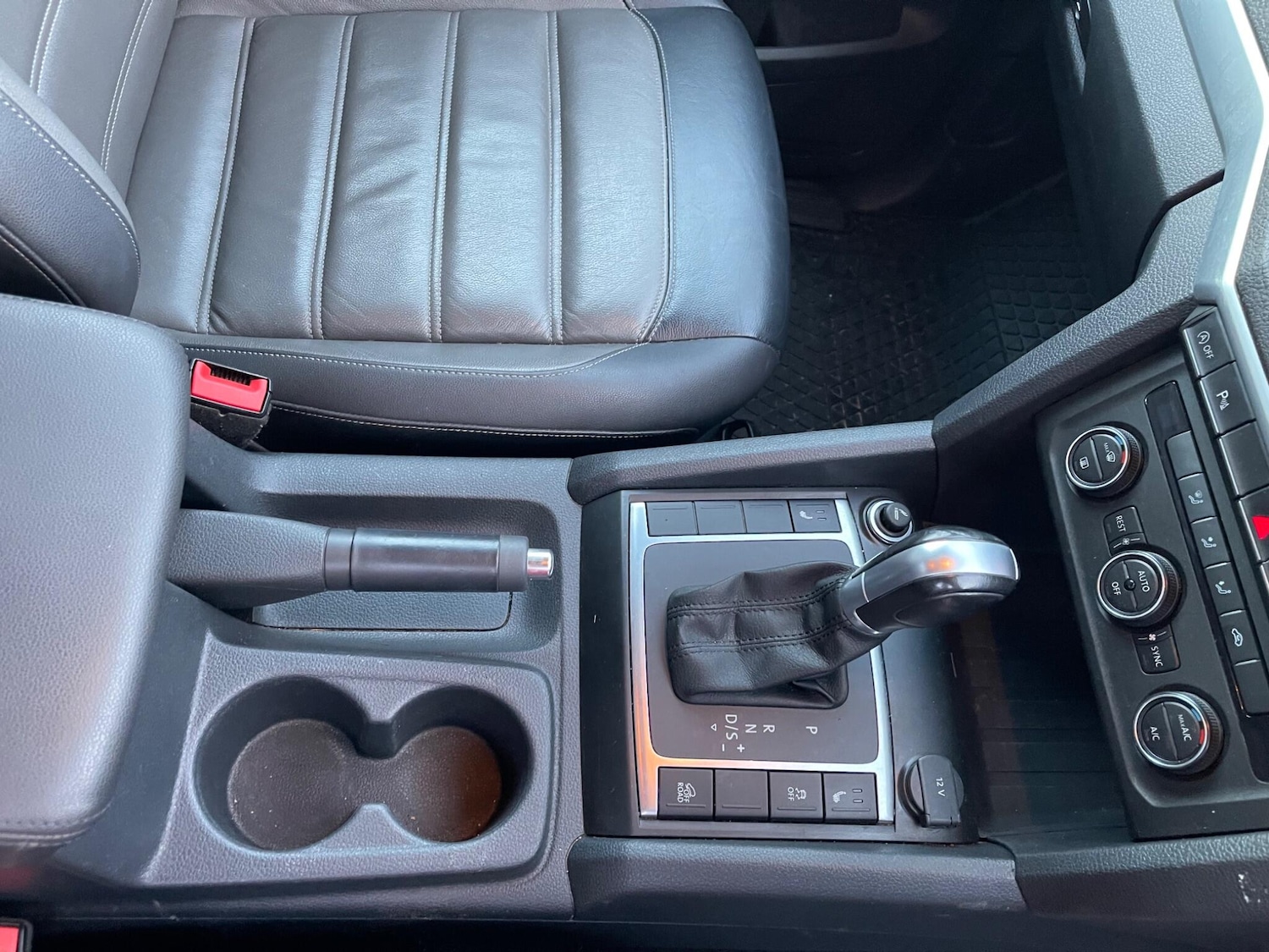 Used Volkswagen Amarok 2017 for sale - 76380639: Photo 44